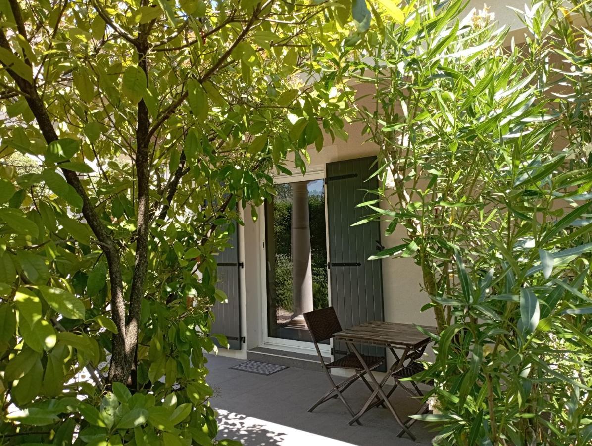 Chambres D'Hotes Le Mas De Molines โวกุเว ภายนอก รูปภาพ